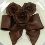 Как сделать розы шоколадные?