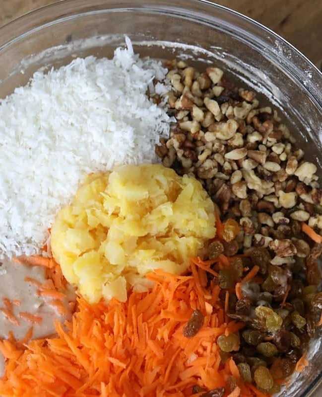 Ингредиенты для приготовления морковно-яблочного пирога без яиц