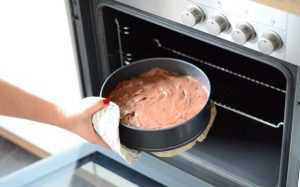 При какой температуре выпекать пирог - особенности, рекомендации и отзывы
