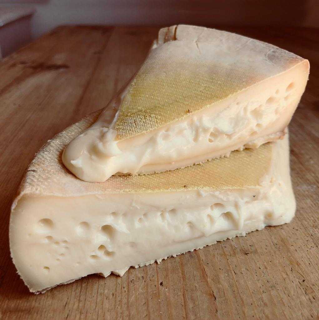 сыр с плесенью