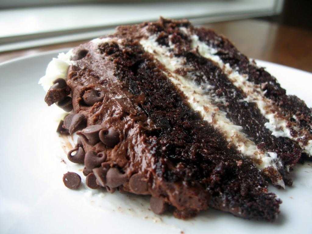 торт с шоколадной крошкой