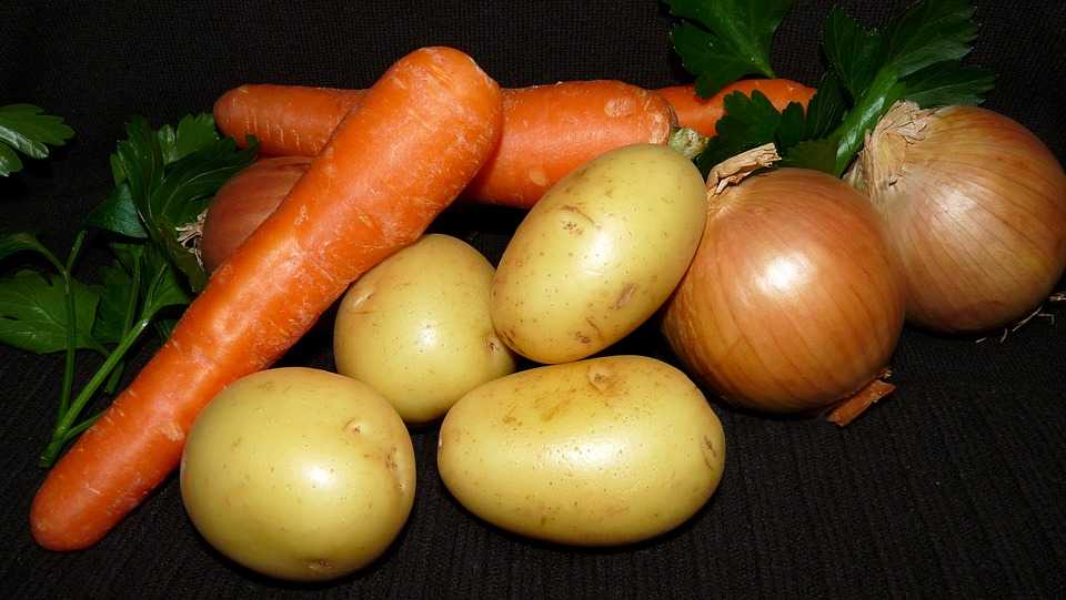 Картофель, лук, морковь