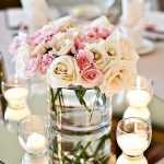 Как украсить стол цветами