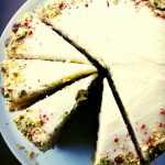 Торт "Фисташка-малина": ингредиенты, рецепт с фото, особенности приготовления