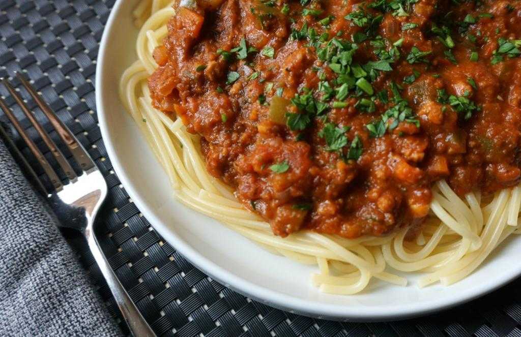 Спагетти болоньезе рецепт классический пошаговый