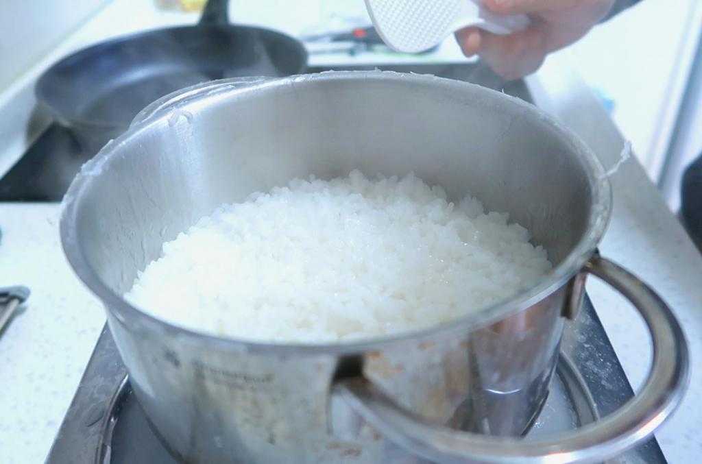 белый рис калорийность