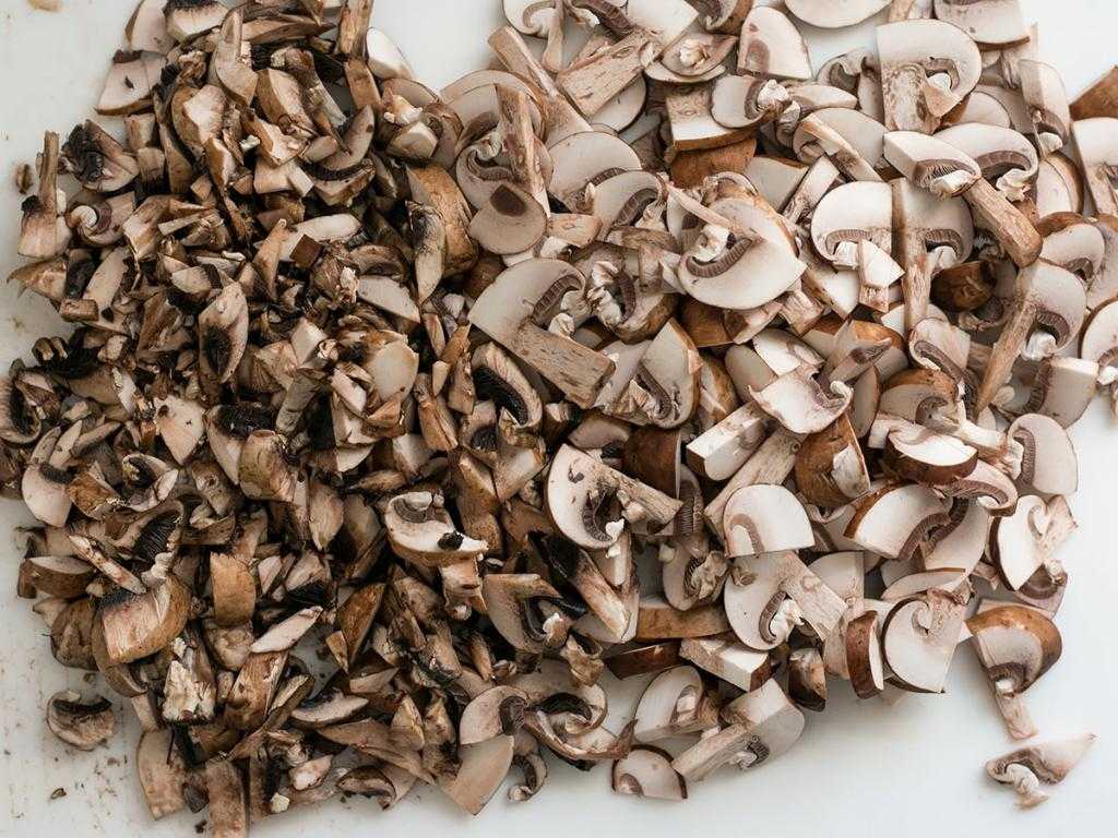 грибы нарезанные