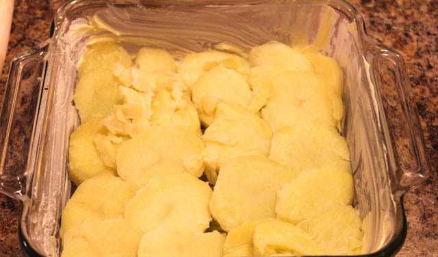 картошка запеченная со сметаной и сыром