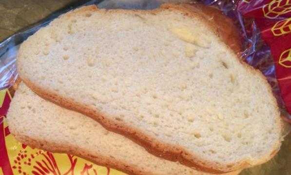 Ломтики белого хлеба