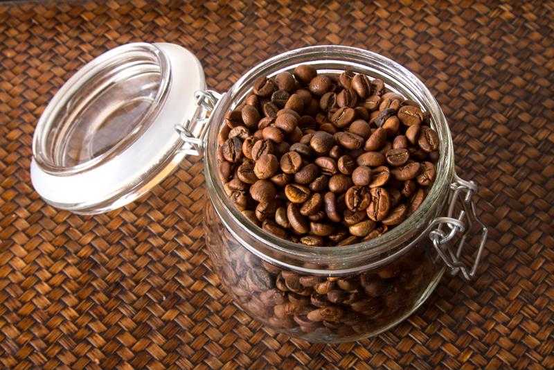 Как правильно хранить кофе в зернах
