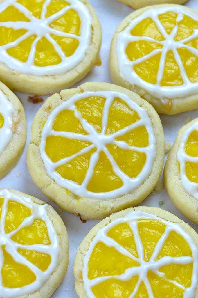 песочное печенье с лимонной начинкой