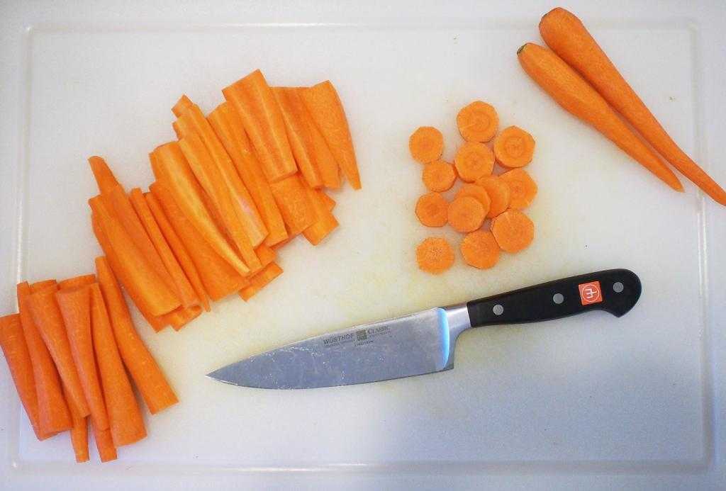 Как нарезать морковь