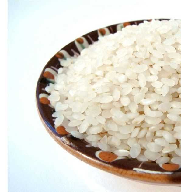 рис в тарелке