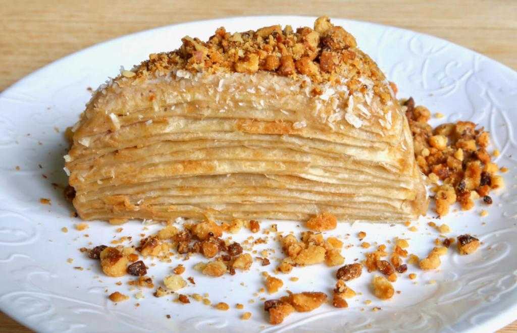 Торт Наполеон с орешками
