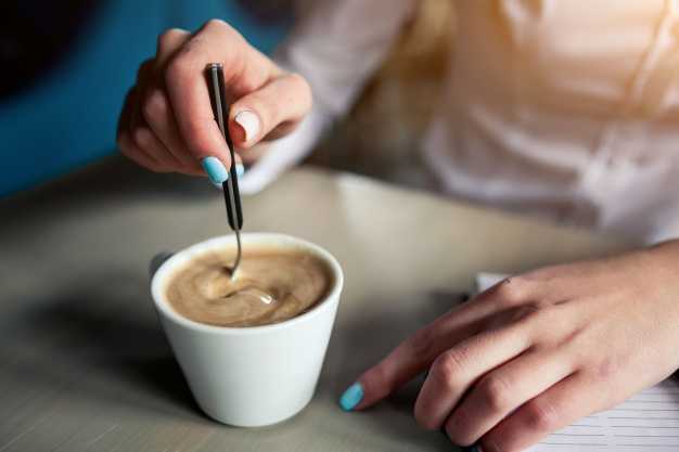 Растворимый кофе в чашке