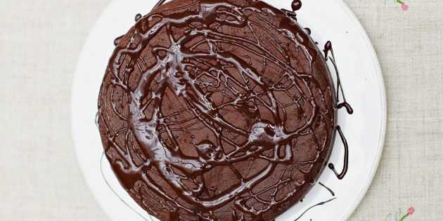 Шоколадный торт со свёклой от Джейми Оливера