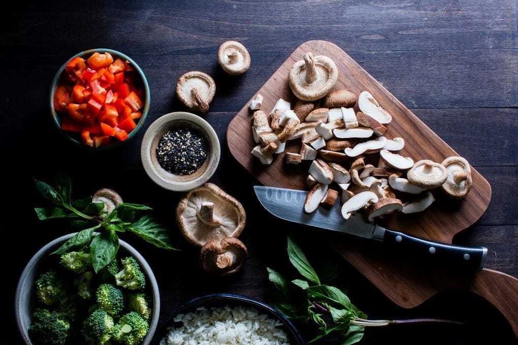 Рис можно приготовить с грибами