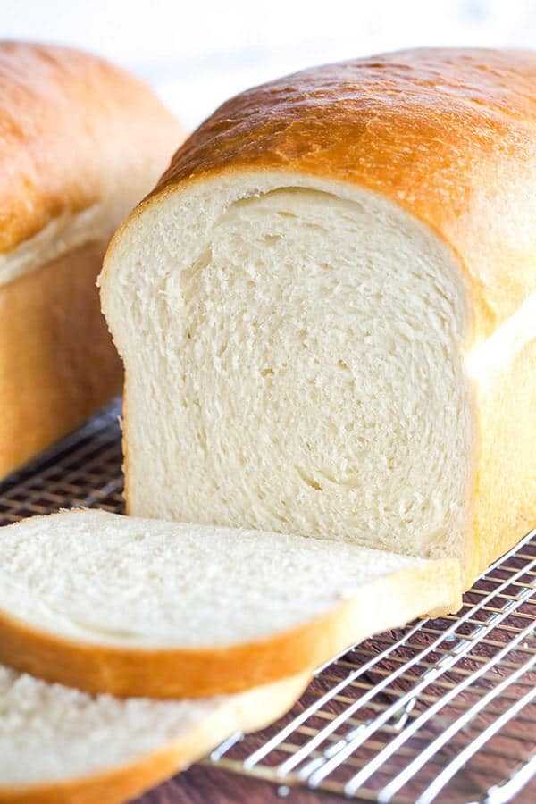 Белый хлеб.